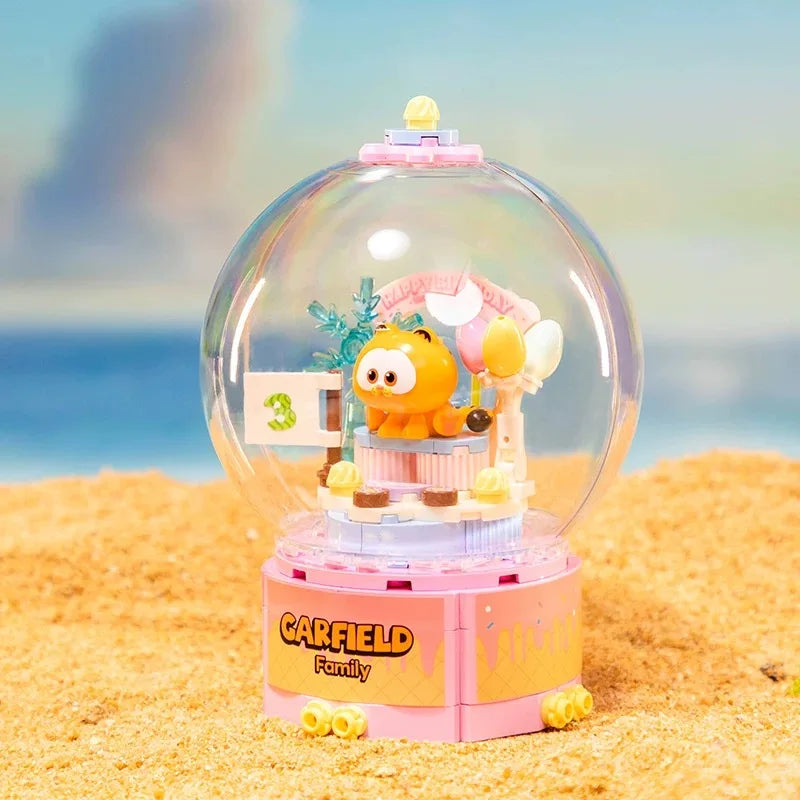 Pantasy Garfield Crystal Ball Series Fun Gashapon Machine Building Block Puzzle Model Desktop Ornament Children's Gift