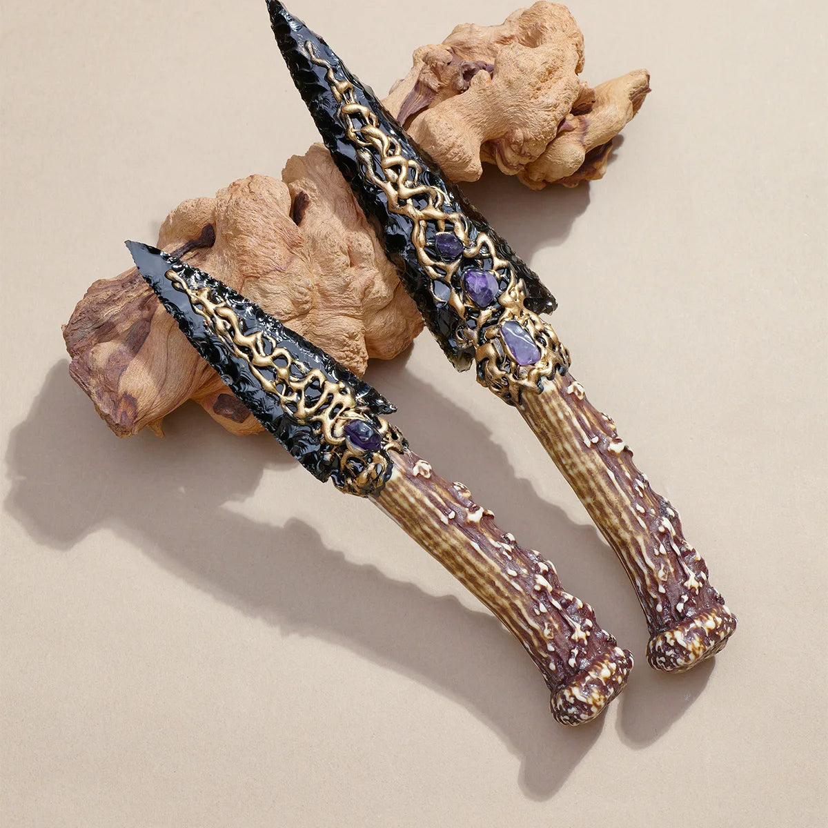 1PC Crystal Obsidian model | Natural Stone Model Knife | Polished Unbladed Craft | Crystal Decorative Art Not a real