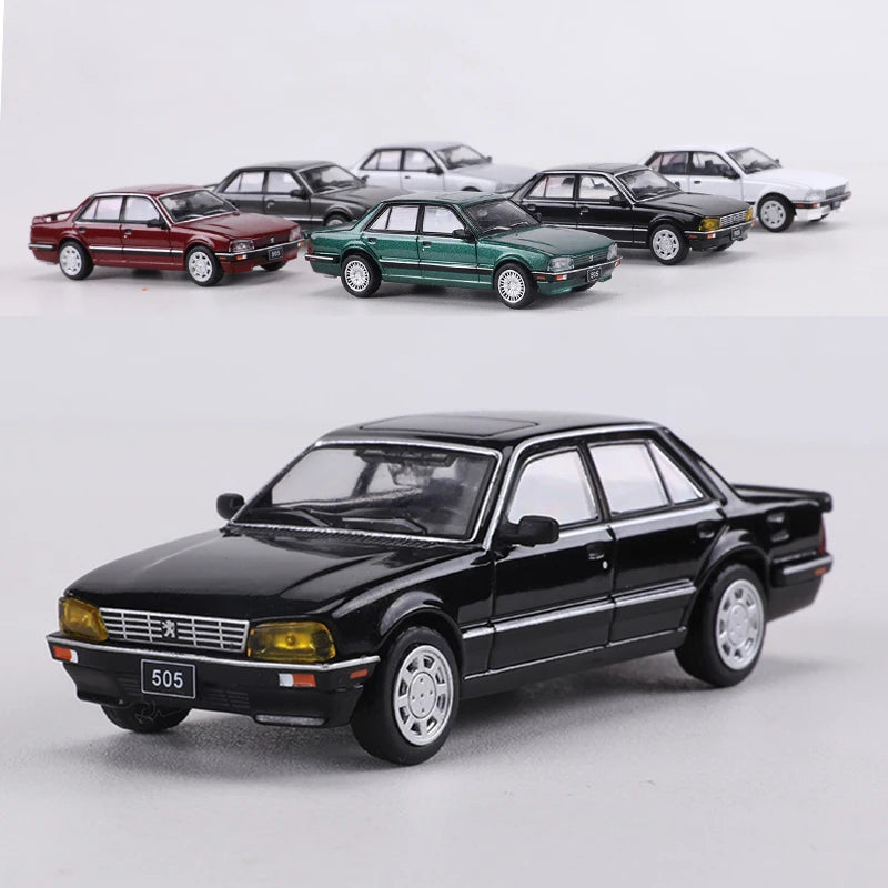 DCT 1:64 505 Sedan Alloy Model Car