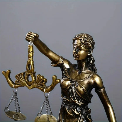 European style creative retro home imitation copper goddess of justice ornament decoration living room office desk ornament 1PCS