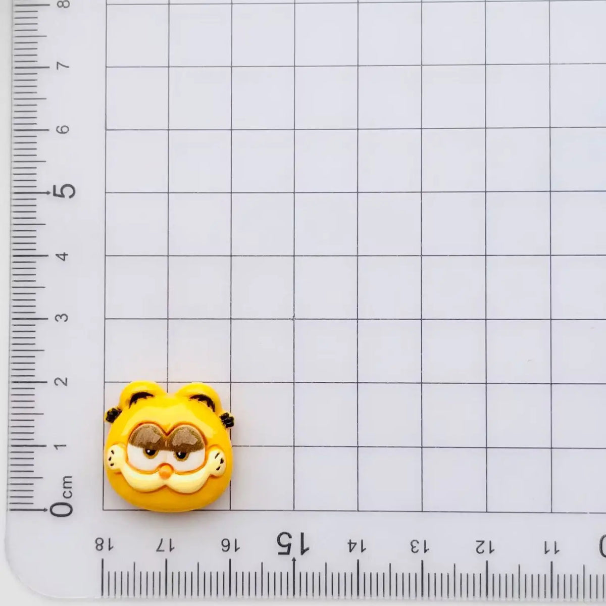 Garfield cartoon cute figurine resin accessories kawaii DIY phone case hairpin craft materials toys anime merchandise wholesale