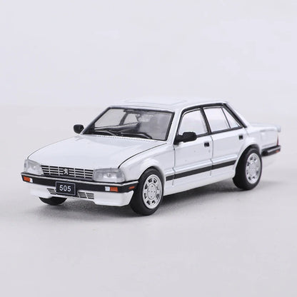 DCT 1:64 505 Sedan Alloy Model Car