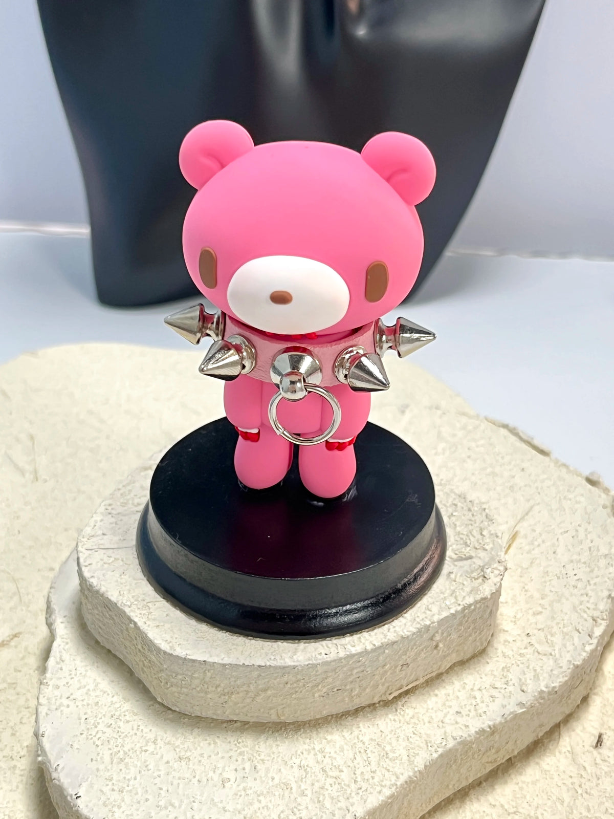 Kawaii Gloomy Bear Mori Chack Figure Goth Punk Spiked Collar Bloody Bear Statue Pink Black Desktop Decor Ornament Car Gift Y2K