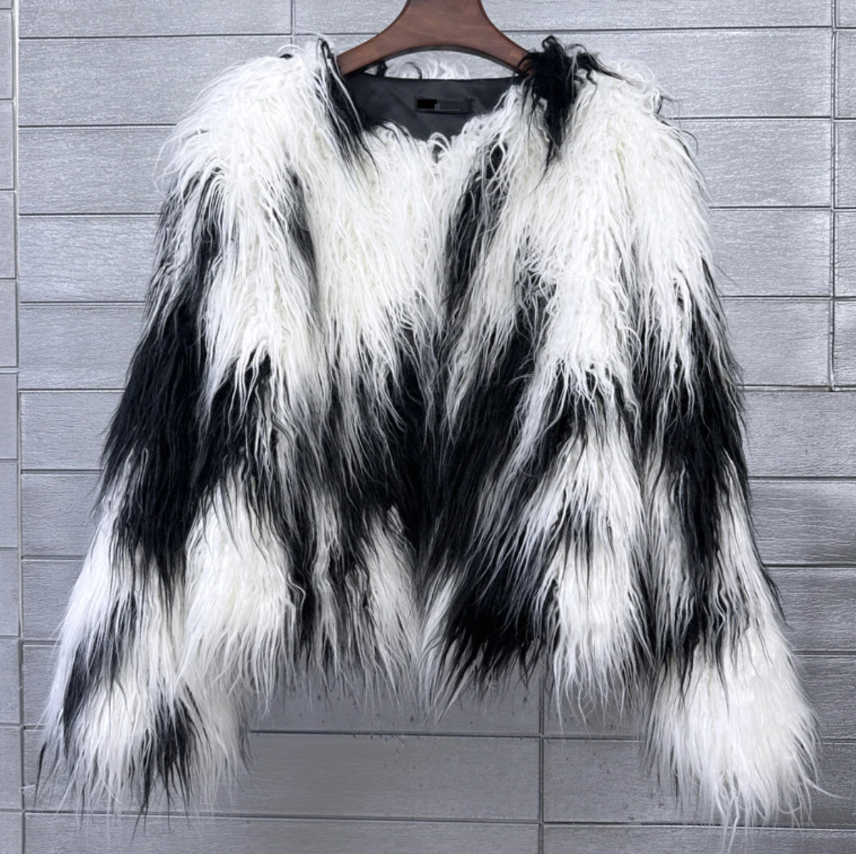 Women's Fur Coat Colorful Furry Pink Lamb Wool Faux Fur Coat Female Shaggy Sheepskin Coat Winter Artificial Fur Jacket