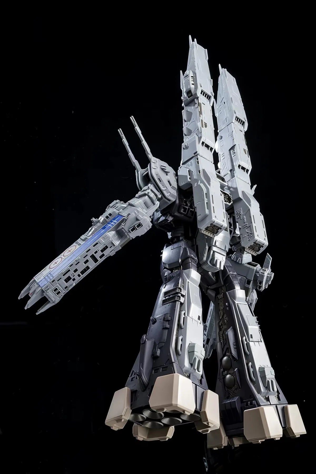 【In Stock】ARCADIA Choujikuu Yousai Macross: Ai Oboete Imasu Ka 1/3000 Fully Deformed SDF-1 MACROSS Action Figure