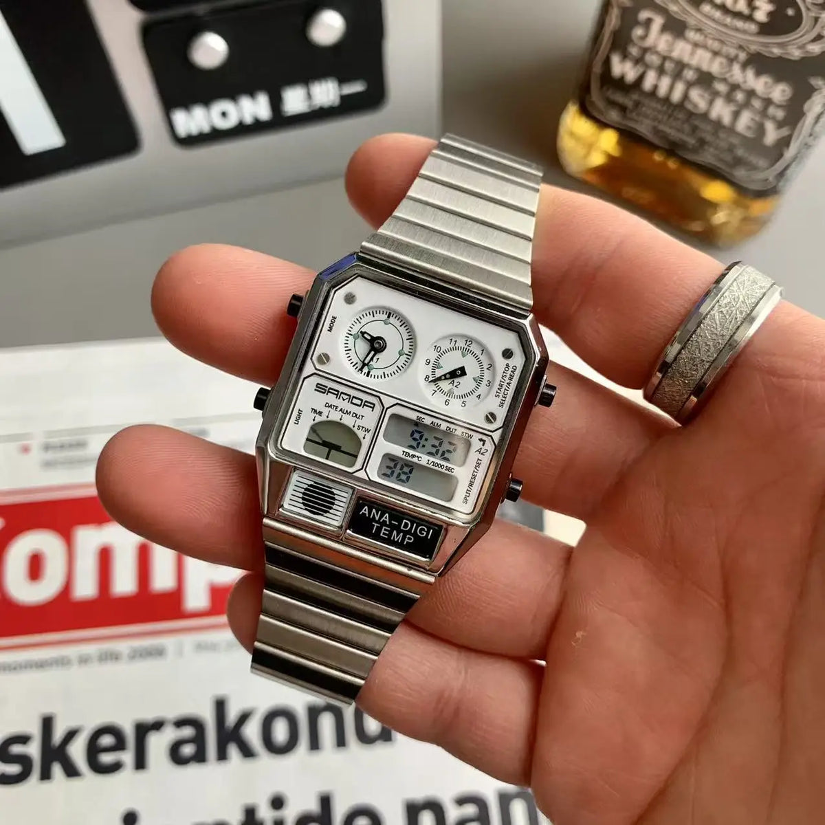 Ultra-thin Steel Alarm Electronic Multifunctional Retro Display Square quartz Watches Men's Outdoor Sports Clock Dual AAA Watch