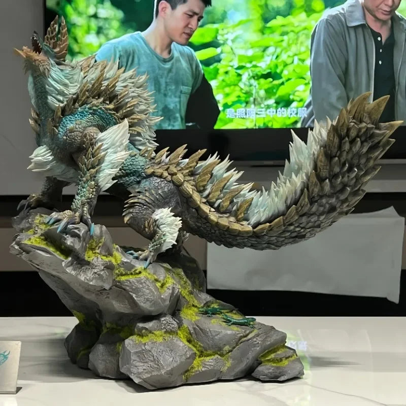 Monster Hunter Action Figure Thunder Wolf Large Size Figure Model Ornaments Box Toys
