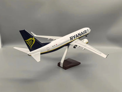 Ryanair Ireland B737-800 Aircraft Model 1:85 Scale 47cm 737 Aircraft Model Die-Cast Resin Aircraft with LED Lights Display Toys