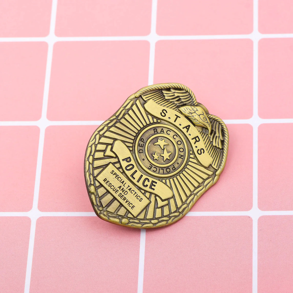 Game Resident Evil Raccoon City Badge Keychain STARS Brooch 1969 Police Badge Pin Hat Lapel Clothing Accessories Souvenir Badge