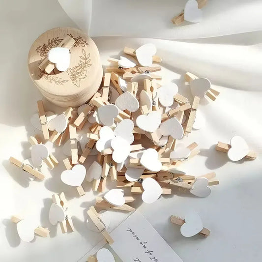 50pcs white Heart Love Wooden Clothes Photo Paper Peg Pin Mini Clothespin Postcard Clips Home Wedding Decoration Stationery