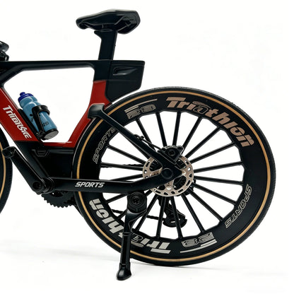1:8 Scale Alloy Triathlon TT Time Trial Racing Bicycle Model Diecast Simulation Mini Bike Ornament Collection Toy Gift for Cycli