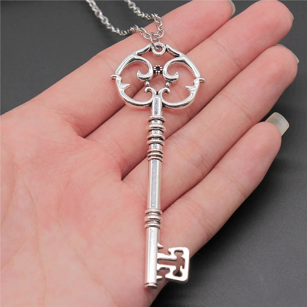 Vintage Big Key Pendant Long Chain Necklace For Women Girl Birthday Gift Enter University Gift Costume Jewellery Necklace