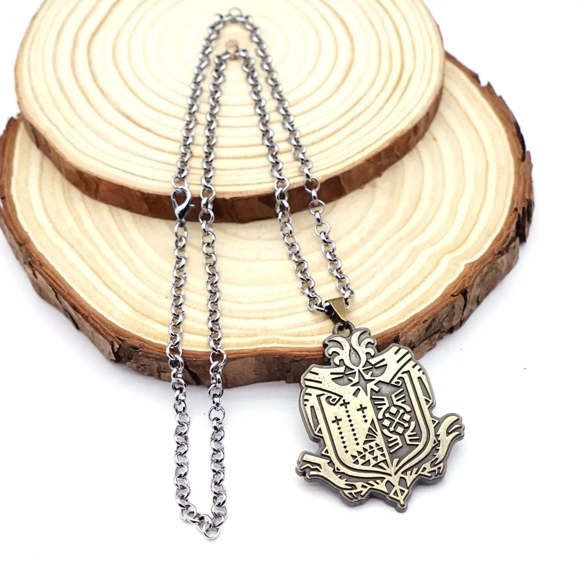 5cm/1.96in Monster Hunter Peripheral Keychain World Hunter Guild Logo Greatsword Bow Taijutsu Sword Exterminating Dragon Pendant