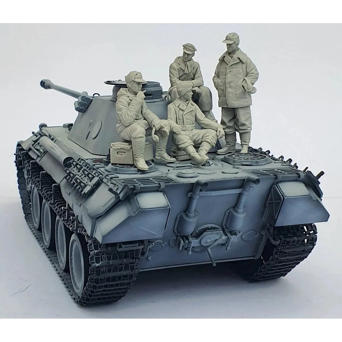 1/35 resin soldier model GK - Military theme - Two soldiers (4 figures) - Unassembled and unpainted DIY kit - 1220R