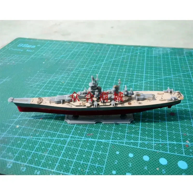 1/2000 Warship Assembly Model 4D Aircraft Carrier Cruiser HOOD MISSOURI Plastic Kit Toy for Children
