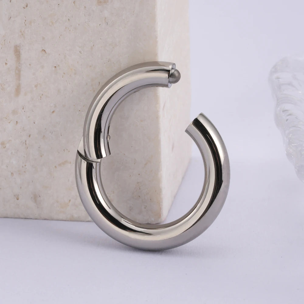 Right Grand ASTM F136 Titanium Large Gauge 6G 8G 10G Single Hinged Clicker Segment Hoop Ring Septum Nose Piercing