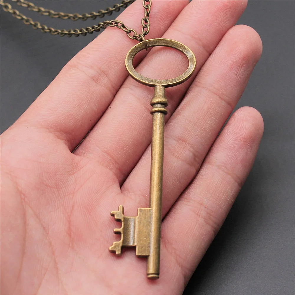 Vintage Big Key Pendant Long Chain Necklace For Women Girl Birthday Gift Enter University Gift Costume Jewellery Necklace