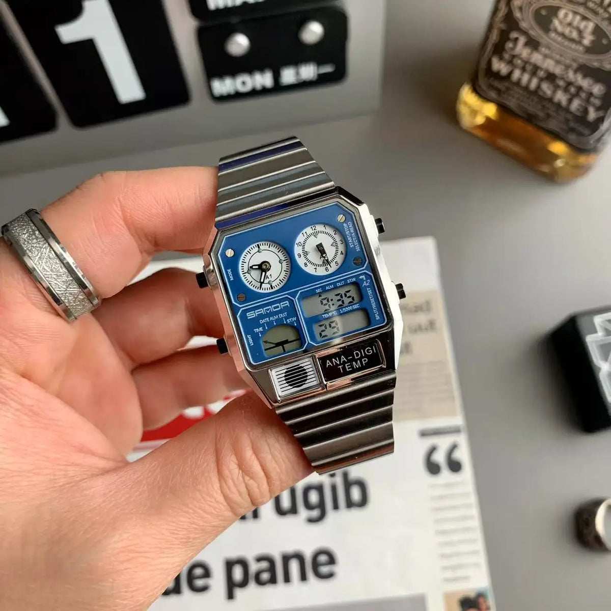 Ultra-thin Steel Alarm Electronic Multifunctional Retro Display Square quartz Watches Men's Outdoor Sports Clock Dual AAA Watch