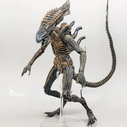 7-Inch Alien Vs. Predator: Xenomorph Dog & Predator Warrior - Covenant Edition Articulated Figure Set