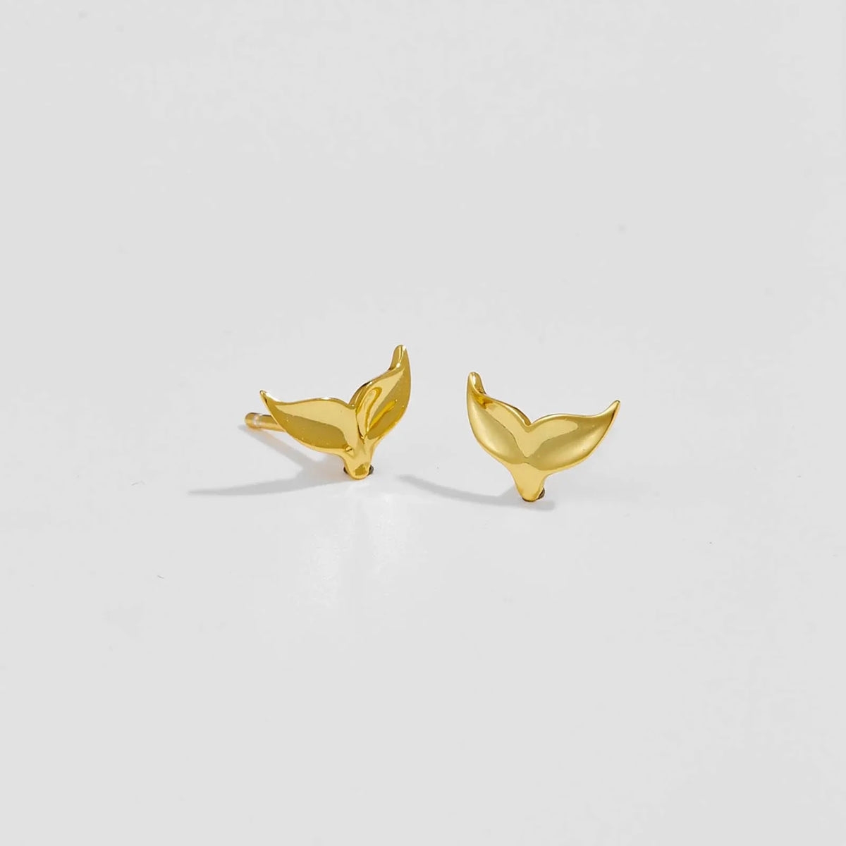 ANDYWEN 925 Sterling Silver Gold  Fish Tail Stud Earring Clips Piercing Pendiente Women luxury Fine Jewelry Simple Jewels