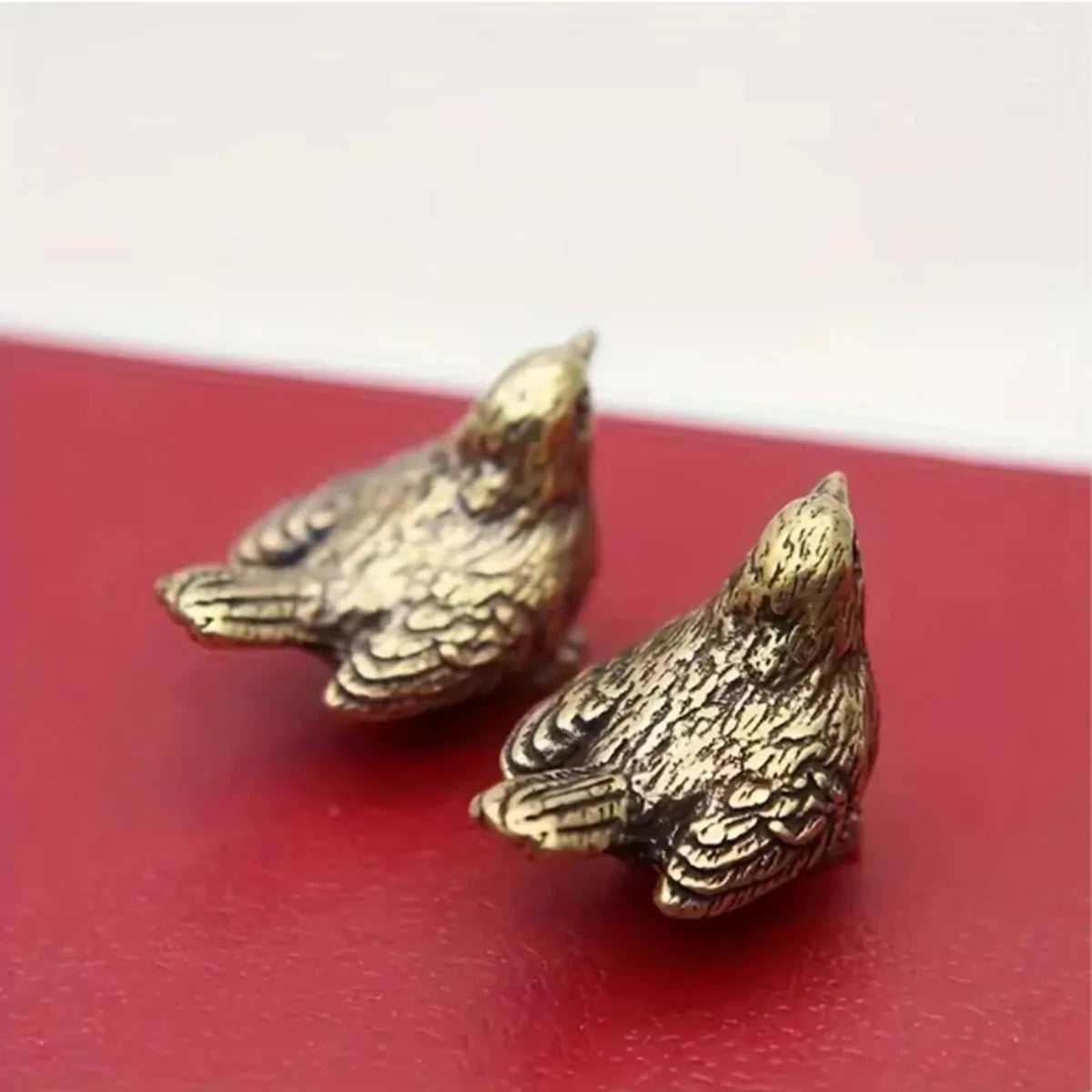 1/2pcs Vintage Ornaments Mini Vintage Brass Bird Statue Retro Sparrow Figurines Small Animal Sculpture for Living Room Bedroom H