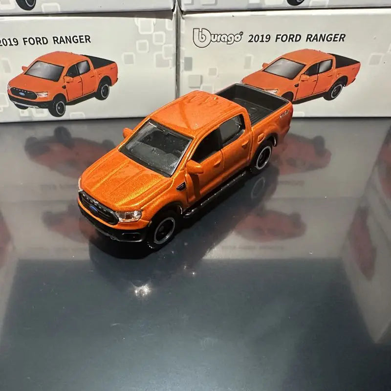 Bburago 1:64 Scale Alloy Simulated Ford Pickup Model with Openable Doors Exquisite Desktop Decoration Boys Car Toy