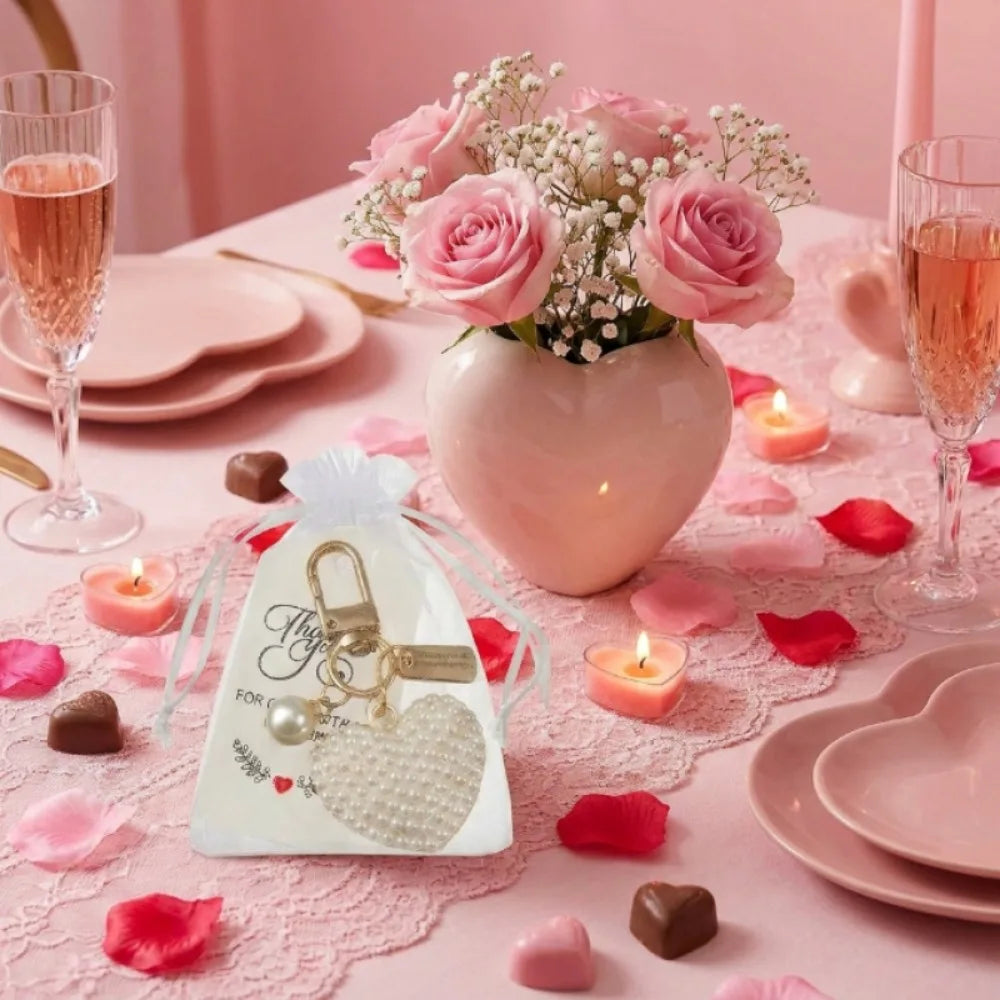 6-20 Sets Faux Pearl Heart Keychain Set, Love Charm Metal Key Rings with Gift Cards&Bags, Wedding Party Favors for Women