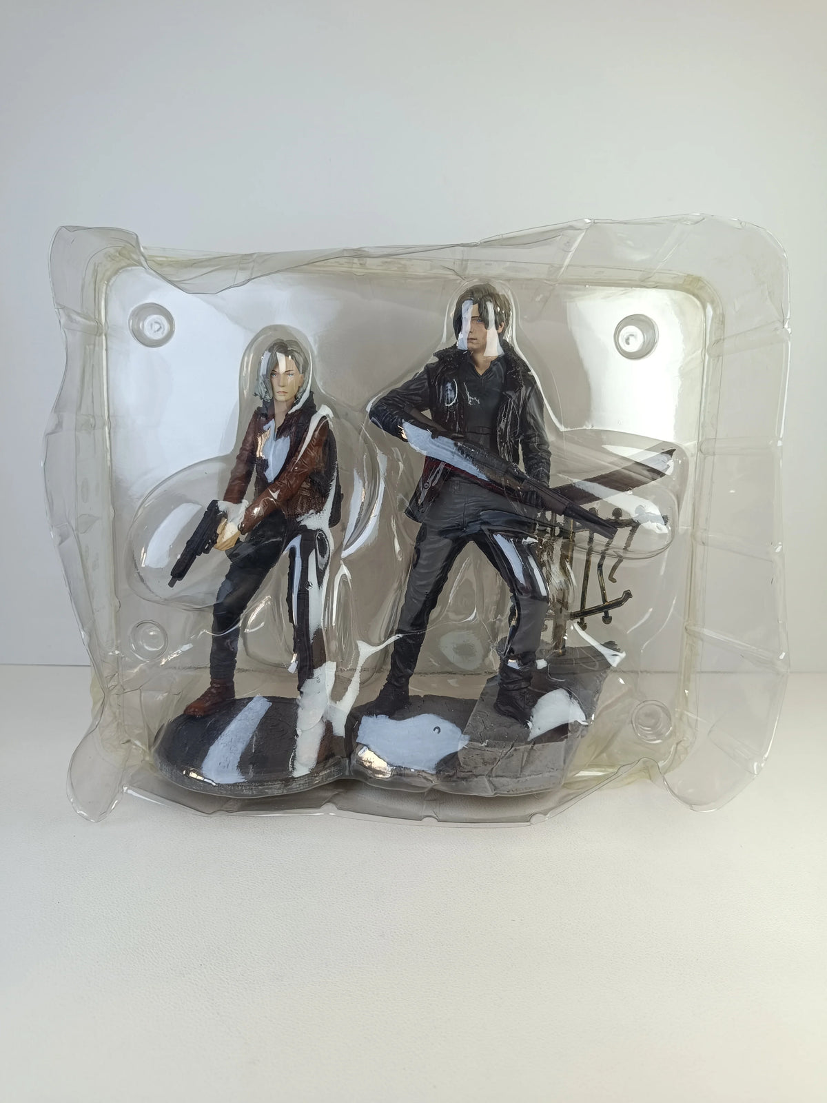 21cm Resident Evil Action Figures Leon And Grace GK Statue Decorative Figures