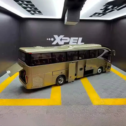 1:42 original factory Xiamen Kinglong passenger bus, Jinlong XML6129 Navigator bus alloy car model, collectible gift, toy