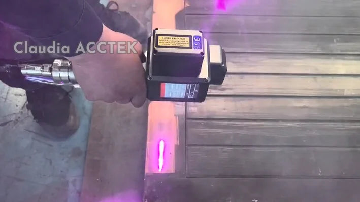 AccTek Portable Suitcase 500W Pulse Fiber Laser Cleaning Machine 200W Lazer Cleaner 300W Metal Rust Remove Paint Oil Remover