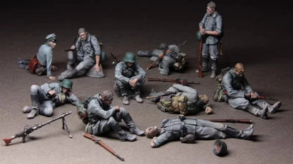 1/35 Military Resin Miniature Figures, Resting Soldiers Group GK Kit, Unpainted Unassembled Resin Model Kit for Hobby Painters