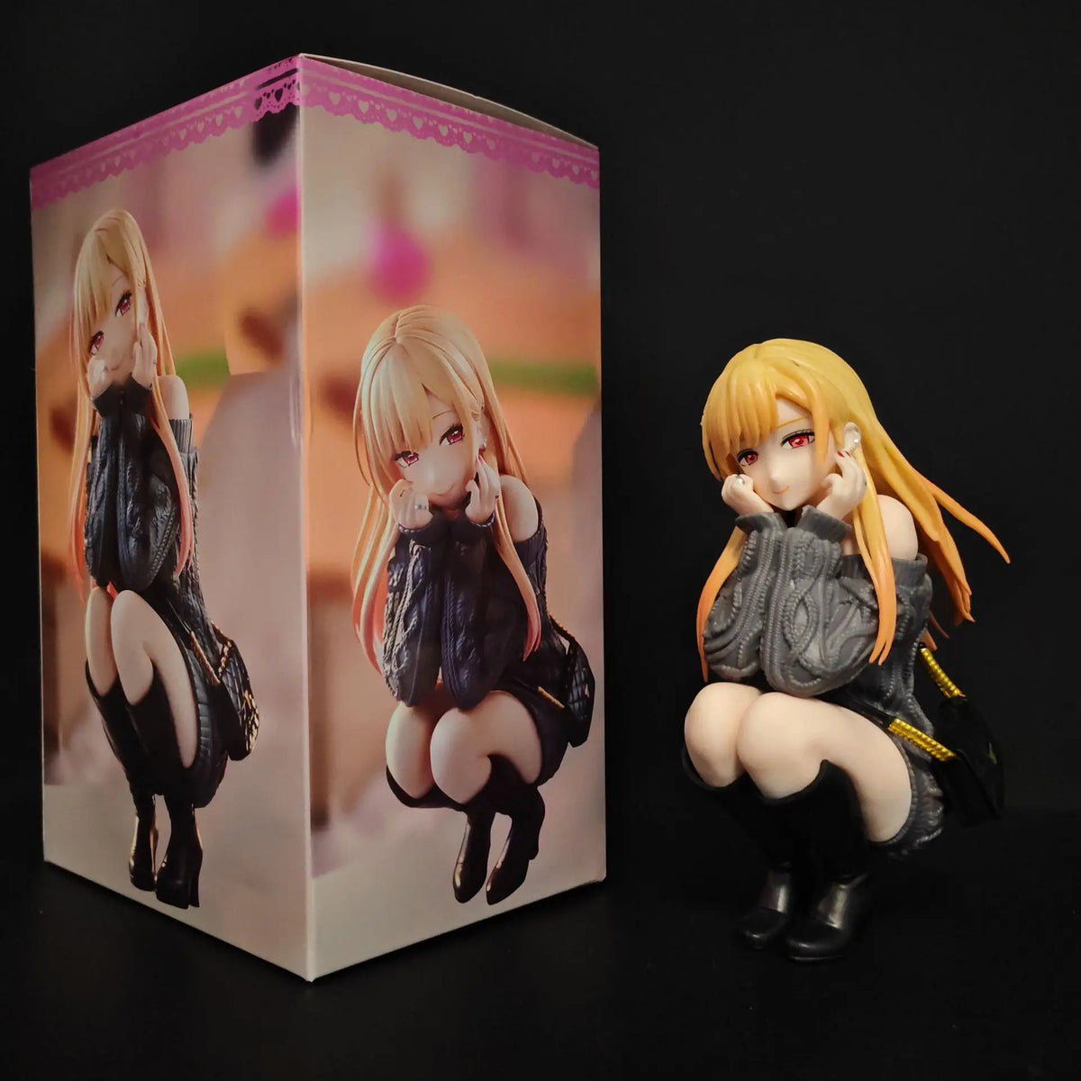 Anime Figure Kitagawa Marin Squatting Pose My Dress Up Darling Beautiful Girl Figurine Desktop Ornament Gift For Fans
