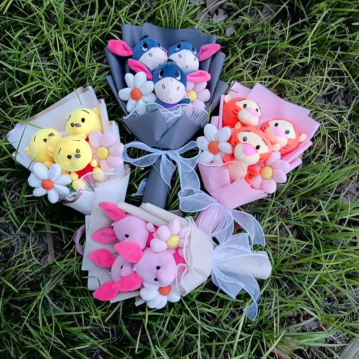 Cartoon Winnie the Pooh Pig Plush Bouquet Handmade Flower Bouquet Plush Doll Wedding Graduation Valentine Christmas Birthday Gif