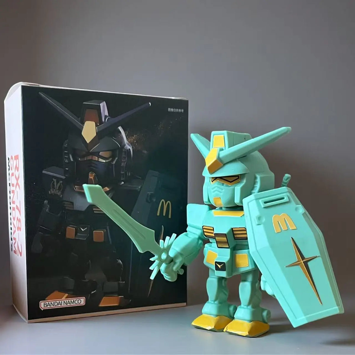 Original Black Gold Gundam Co-Branded Angus Action Figure Unprocessed Mech Toy Model Bestselling Home Decor car accessories
