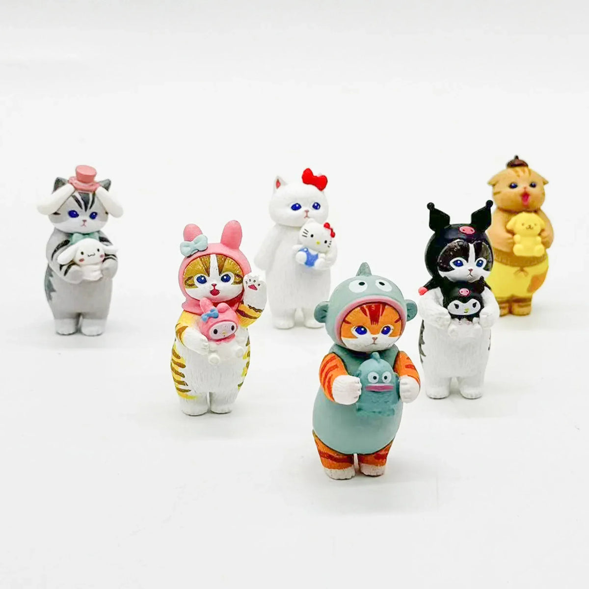 Mufosand Characters Hello Kitty Pompompurin Kuromi Kawaii Cats Neko Blind Box Doll Gift Toy Model Anime Figures Collect Ornament