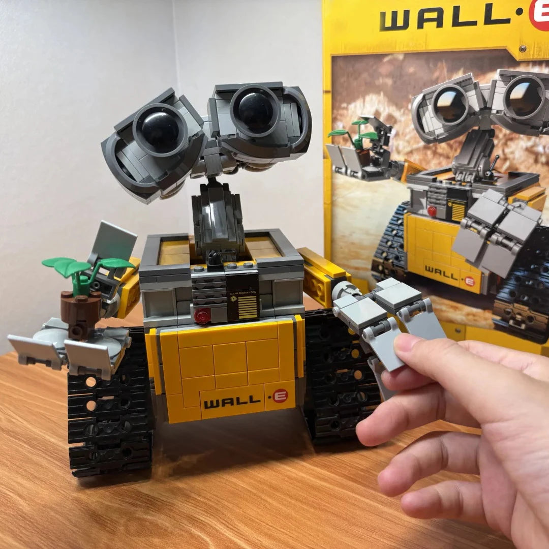 Hot New 687PCS Creative Wall E Robot Building Blocks Assembly Model Home Decoration Toys For Birthday Christmas Gifts