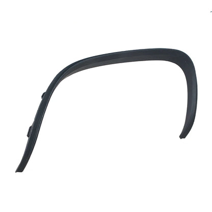 For Porsche Macan 95B 2022 2023 95B807811 Car Rear Lip Exhaust Frame Rear Bumper Tailpipe Frame Decoration Cover Accessories
