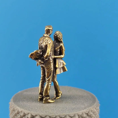 2.9cm Antique Brass Timeless Love Sculpture Couple with Flowers Miniature for Terrariums, Romantic Desk Decor & Collectible