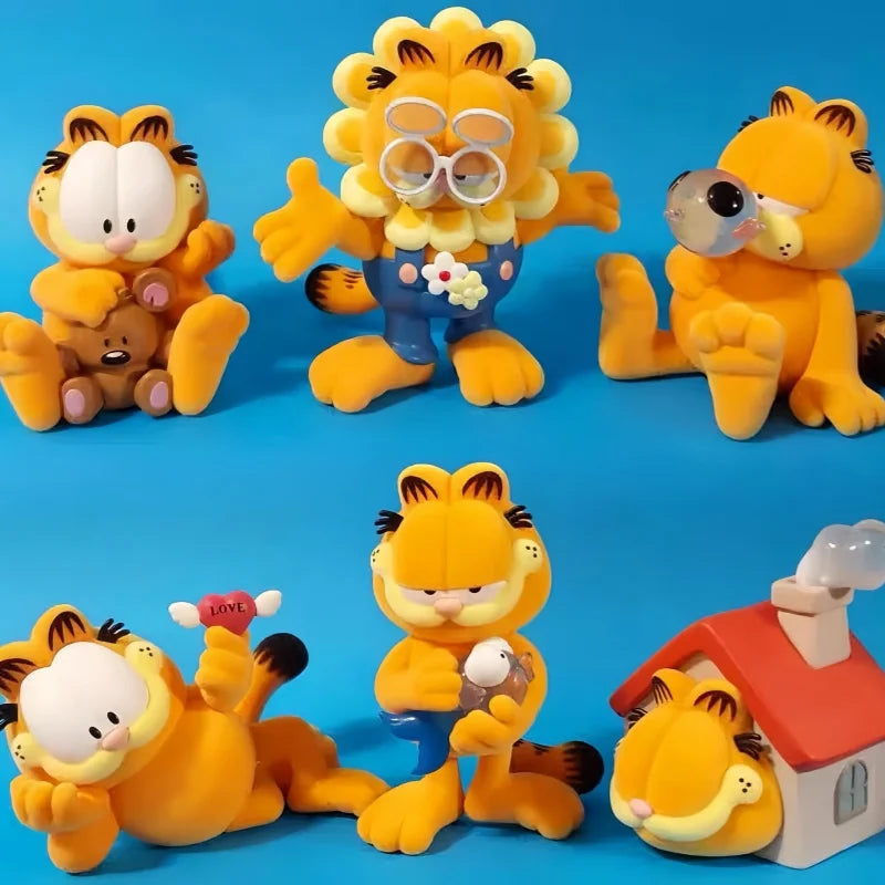 Hot Genuine Garfield Perfect Holiday Series Blind Box Trendy Toy Action Figures Kawaii Mystery Box Decorations Cute Girls' Gifts