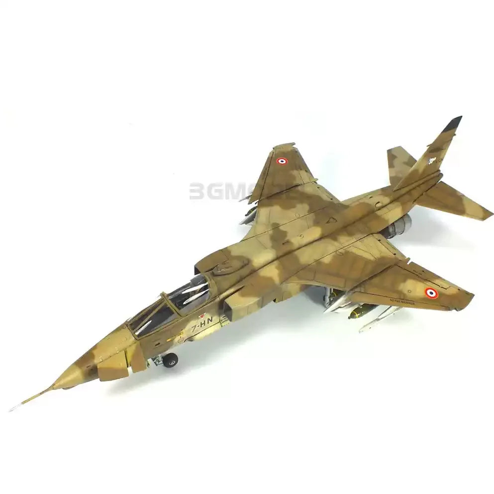 Plastic Jet Aircraft Hobby Set Kitty Hawk KH80106 1/48 Sepecat Jaguar GR.1/GR.3 Military Airplane Assembly Kit