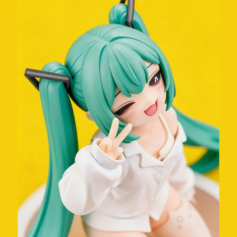 Anime Figure Hatsune Miku Gk Model Beautiful Girl White Pajama Collectible Statue Desktop Ornament For Adult Anime Collection