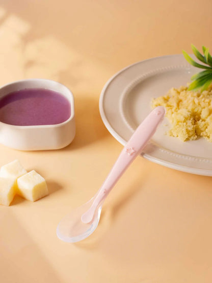 9 Colors Baby Silicone Spoon Learning Spoon Star Pattern Large Small Spoon Set Soft Silicone Feeding Spoon Training Baby Reborn