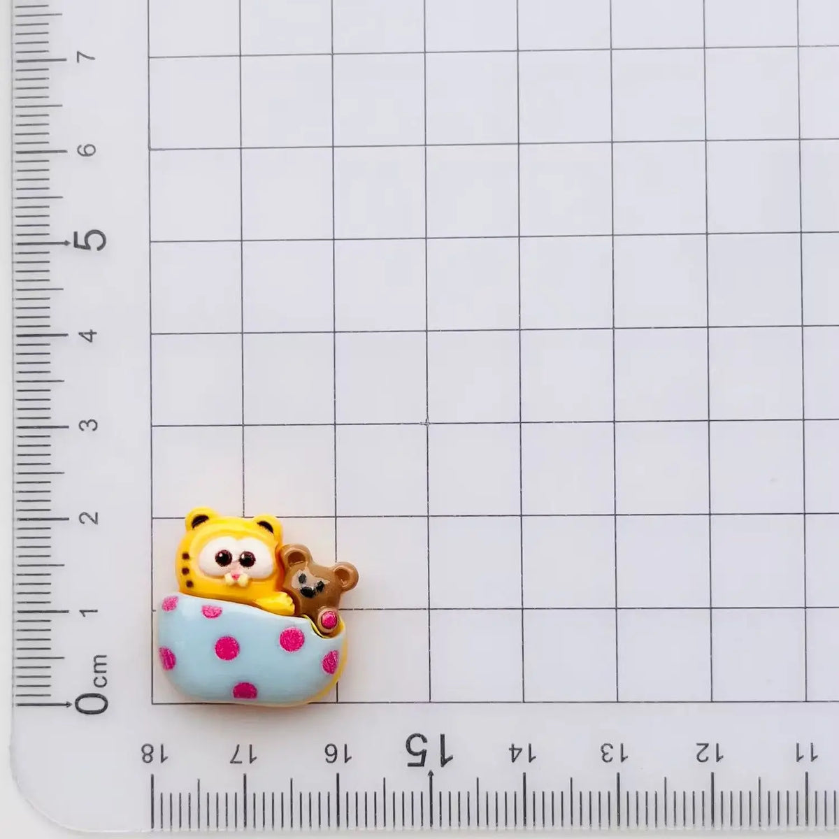 Garfield cartoon cute figurine resin accessories kawaii DIY phone case hairpin craft materials toys anime merchandise wholesale