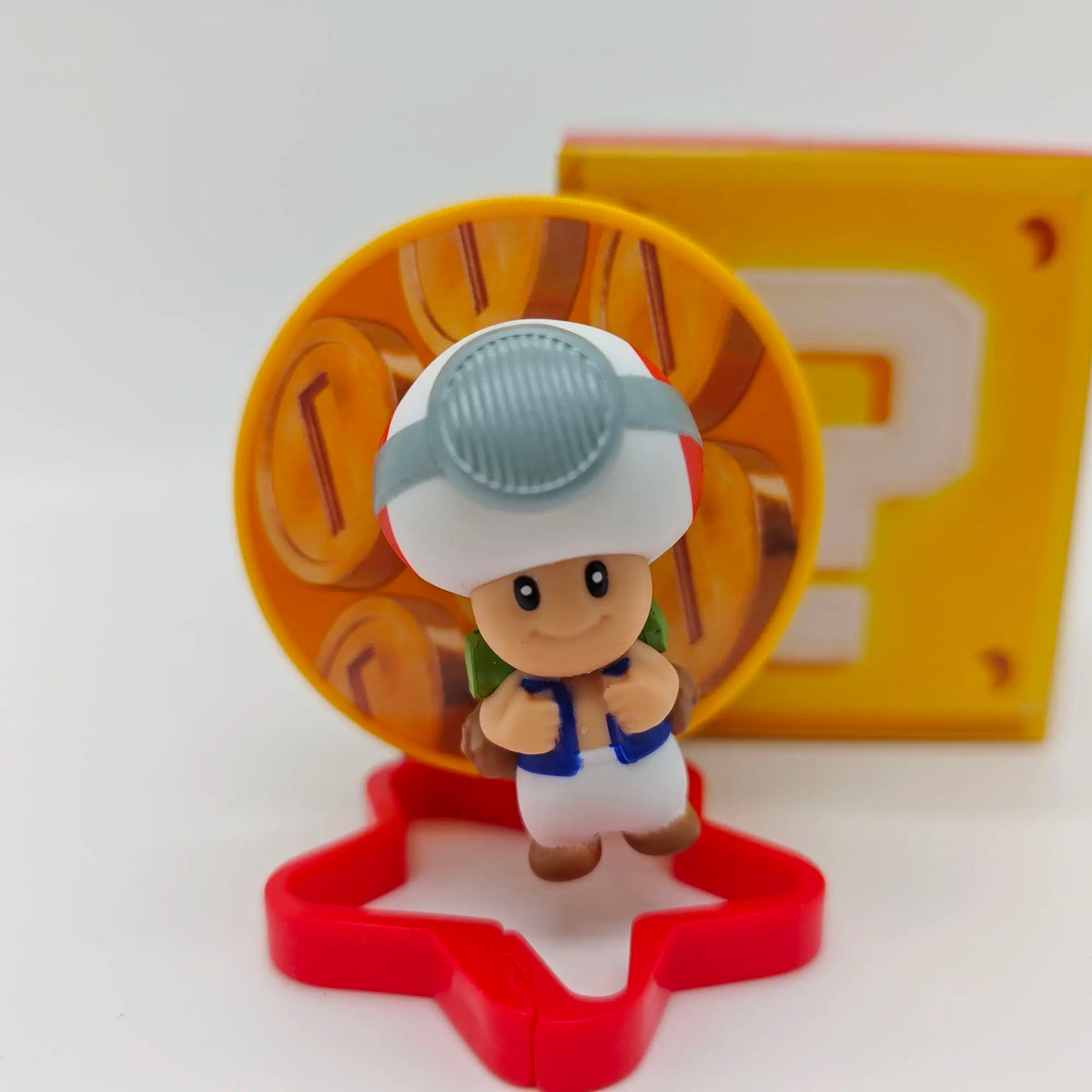 New Genuine Super Mario Collectible Figures Blind Box Luigi Peach Yoshi Bowser Toad Creative Desk Decor Ornament Fans Gift