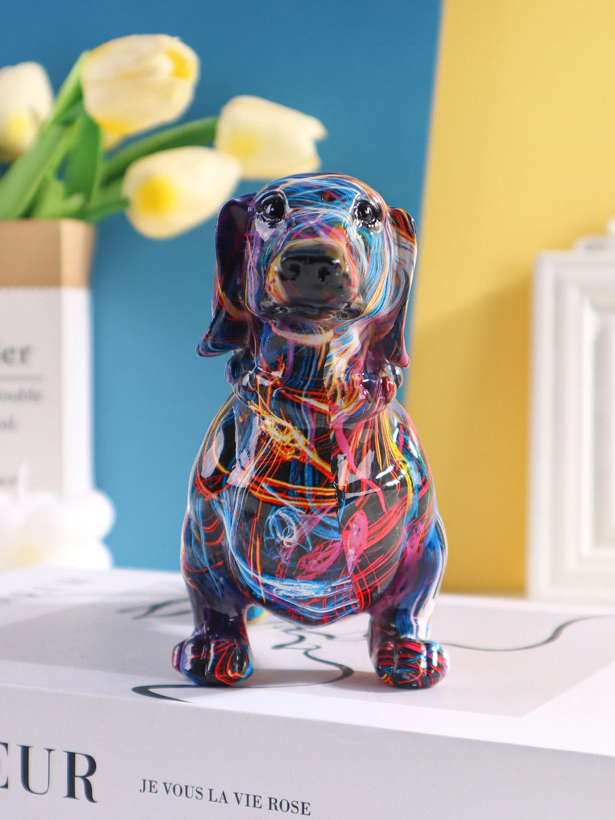 Creative Resin Animal Sculpture Miniature Dachshund Home Decor Figurine for Bedroom, Living Room, Study, Entryway, and Foyer