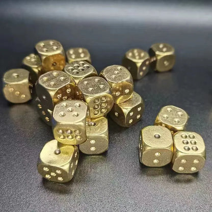 2pcs metal dice solid brass gold high-quality 6-sided game dice hand polished stress relieving family party 15mm toy creative