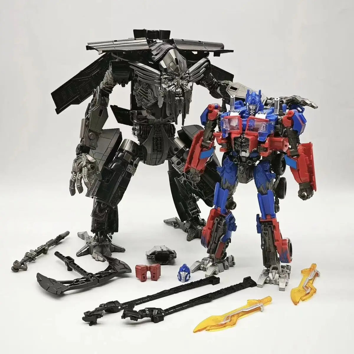 BAIWEI Transformation TW-1124 TW1124 Jetfire Skyfire Commander Height 17.5cm Transformable Into An Aircraft