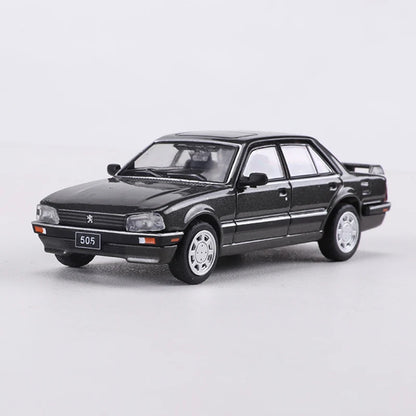 DCT 1:64 505 Sedan Alloy Model Car