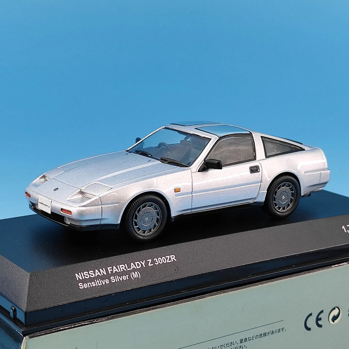 Diecast KYOSHO 1:43 Scale Fairlady Z 300ZR Silver Alloy Car Model