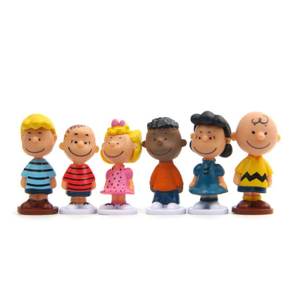 12Pcs/Set Hot Selling Japan Cartoon Peanuts Snoopy  Mini Figure Model Toys Miniature Cake People Collection Props